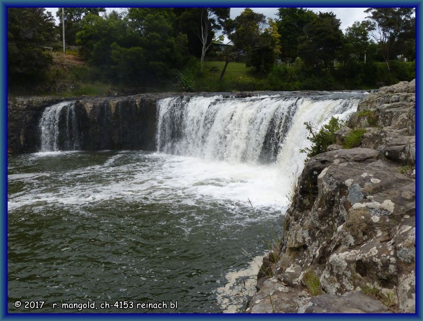 die haruru-falls in der nhe von paihia