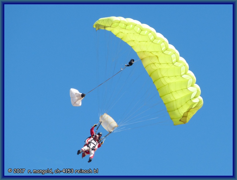 tandem-fallschirmspringen auf dem lokalen flugplatz in motueka