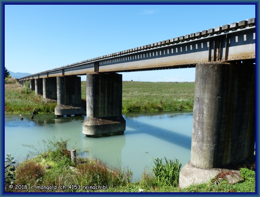 ... und nicht weit daneben auch die der eisenbahn