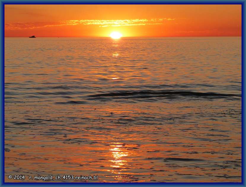 sonnenuntergang am strand von 
	adelaide (australien) am 28.03.2012