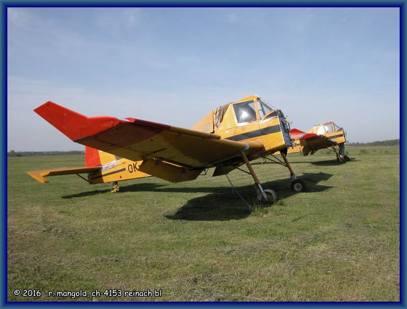 zwei let z-37 čmel&aacute;k mit amputierter schnauze auf dem flugplatz von kapos&uacute;jlak (h) am 13.05.2005
