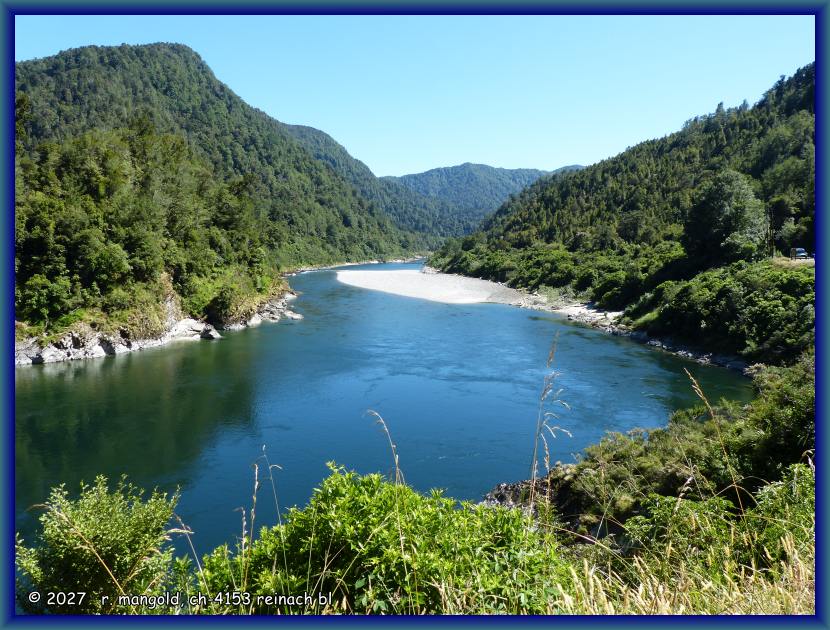 der anfang der 280&deg;-flussbiegung des buller rivers beim kilkenny lookout (neuseeland s&uuml;dinsel) am 05.01.2012